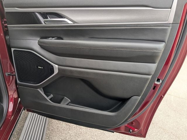 2026 Jeep Grand Wagoneer L Base