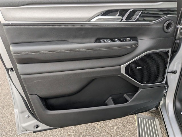 2026 Jeep Grand Wagoneer L Base