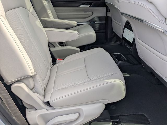 2026 Jeep Grand Wagoneer L Base