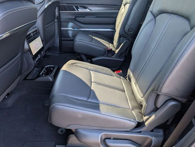 2026 Jeep Grand Wagoneer L Base