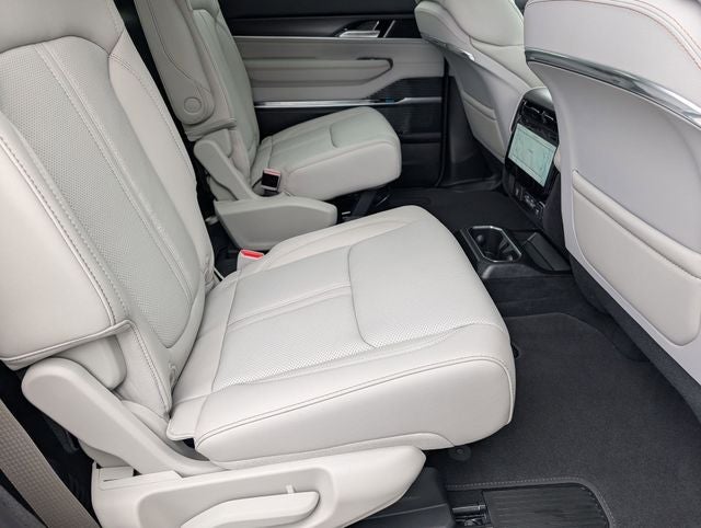 2026 Jeep Grand Wagoneer L Base