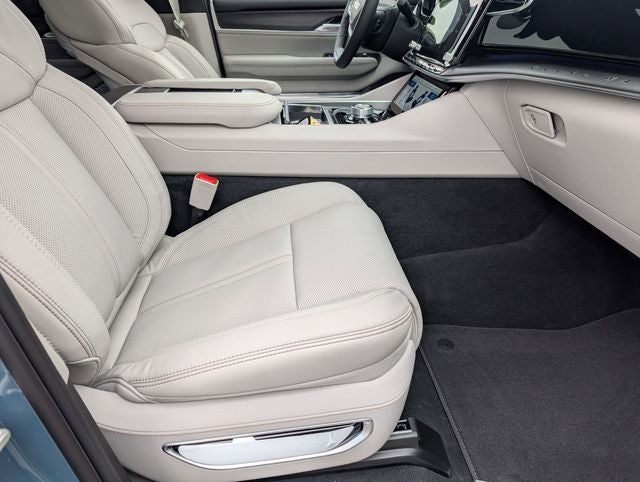 2026 Jeep Grand Wagoneer L Base