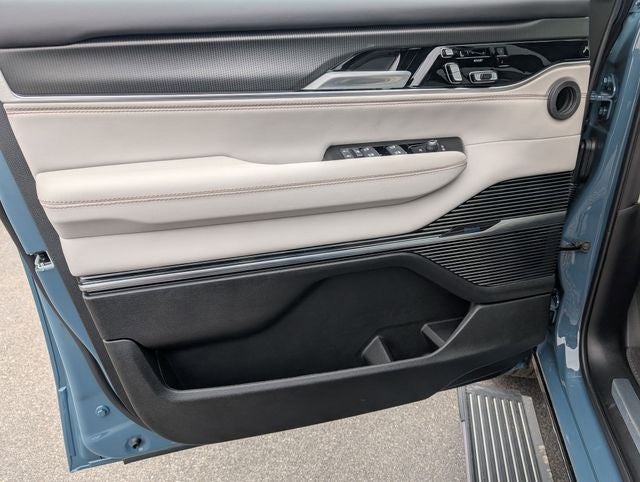 2026 Jeep Grand Wagoneer L Base