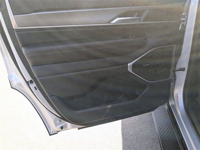 2026 Jeep Grand Wagoneer Base