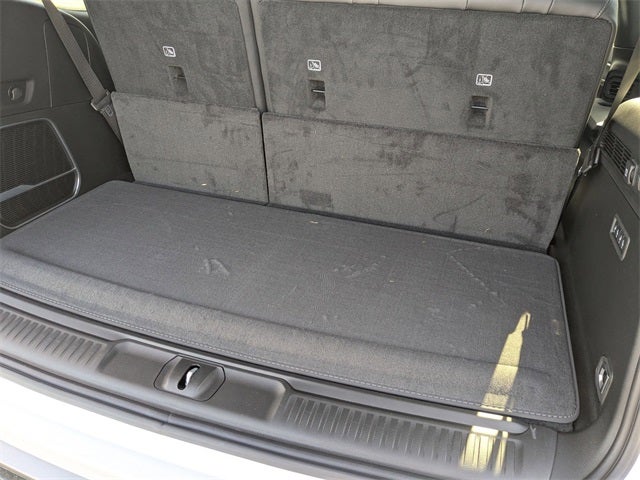 2026 Jeep Grand Wagoneer Base