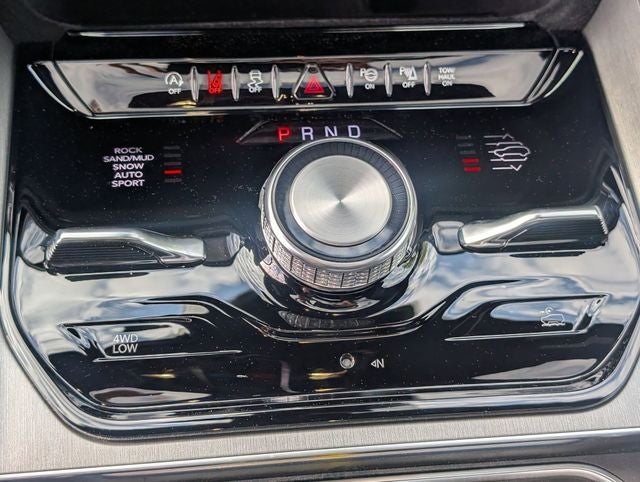 2026 Jeep Grand Wagoneer Upland