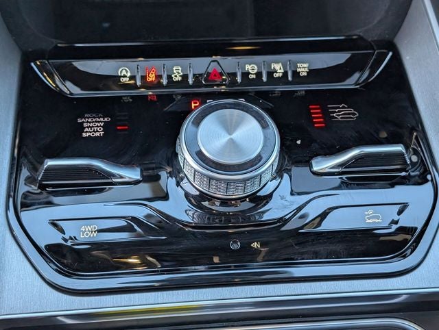 2026 Jeep Grand Wagoneer Upland