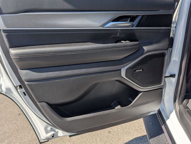 2026 Jeep Grand Wagoneer Upland