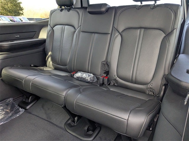 2026 Jeep Grand Wagoneer Base