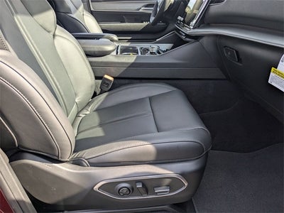 2026 Jeep Grand Wagoneer Base