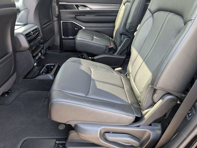 2026 Jeep Grand Wagoneer Altitude