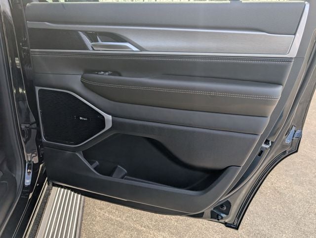 2026 Jeep Grand Wagoneer Altitude