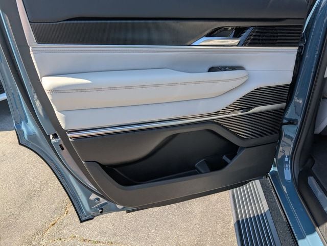 2026 Jeep Grand Wagoneer GRAND WAGONEER SUMMIT OBSIDIAN 4X4