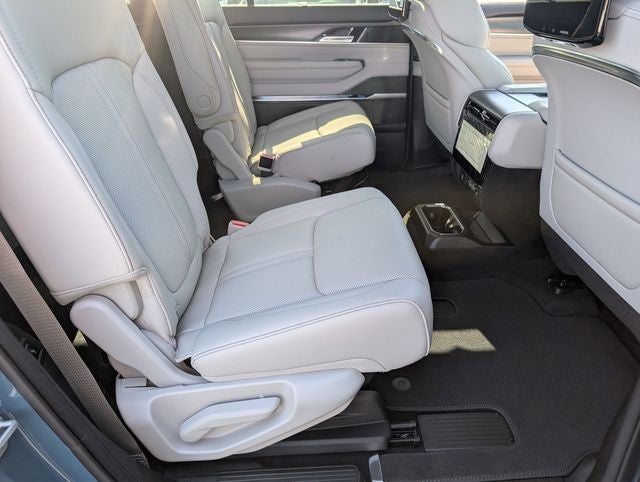 2026 Jeep Grand Wagoneer GRAND WAGONEER SUMMIT OBSIDIAN 4X4