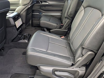 2026 Jeep Grand Wagoneer Base