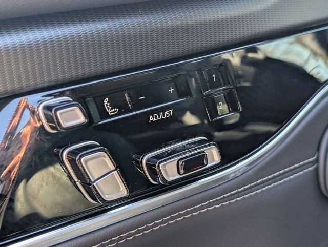 2026 Jeep Grand Wagoneer Base