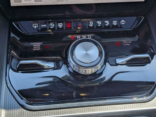 2026 Jeep Grand Wagoneer Base