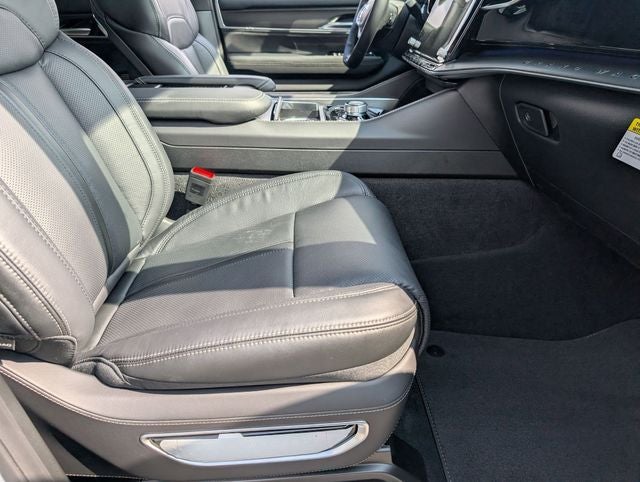 2026 Jeep Grand Wagoneer Base