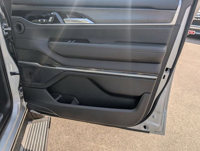 2026 Jeep Grand Wagoneer Base