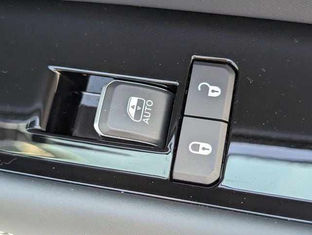 2026 Jeep Grand Wagoneer Base