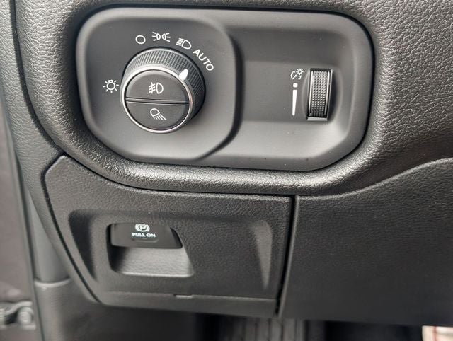 2026 RAM Ram 1500 RAM 1500 BIG HORN QUAD CAB 4X2 6'4' BOX