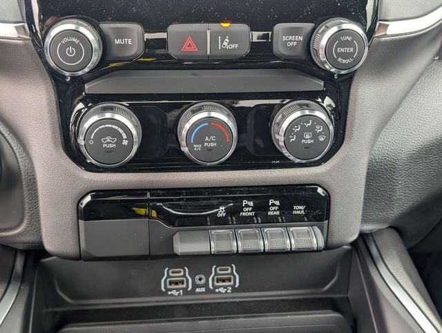 2026 RAM Ram 1500 RAM 1500 BIG HORN QUAD CAB 4X2 6'4' BOX