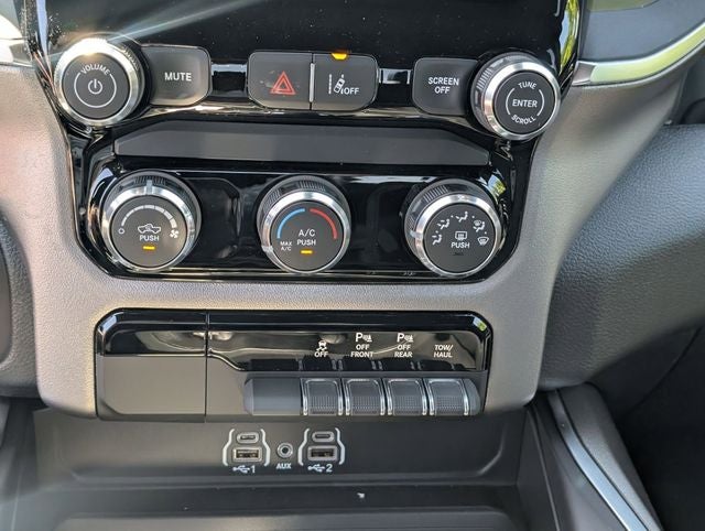 2026 RAM Ram 1500 RAM 1500 BIG HORN QUAD CAB 4X4 6'4' BOX
