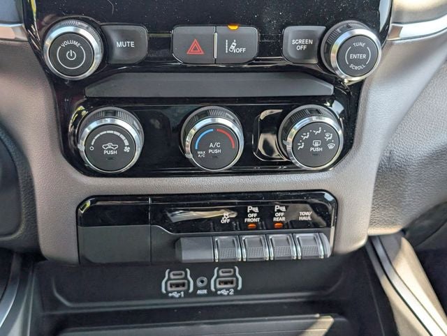 2026 RAM Ram 1500 RAM 1500 BIG HORN QUAD CAB 4X4 6'4' BOX