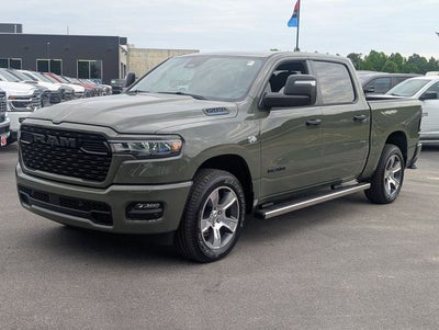 2026 RAM Ram 1500 RAM 1500 EXPRESS CREW CAB 4X4 5'7' BOX