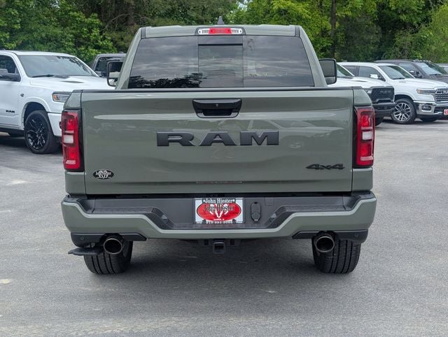 2026 RAM Ram 1500 RAM 1500 EXPRESS CREW CAB 4X4 5'7' BOX