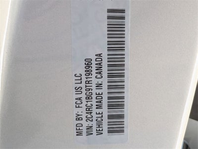 2026 Chrysler Pacifica Select