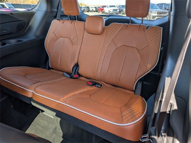 2026 Chrysler Pacifica Pinnacle