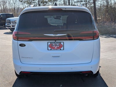 2026 Chrysler Pacifica Pinnacle