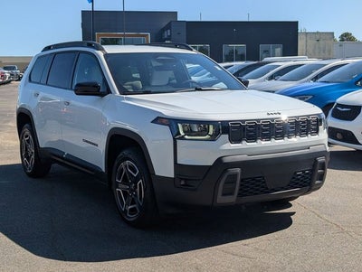 2026 Jeep Cherokee Laredo