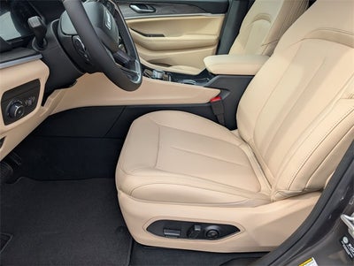 2026 Jeep Cherokee Overland