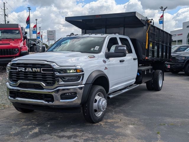 2026 RAM Ram 5500 Chassis Cab RAM 5500 TRADESMAN CHASSIS CREW CAB 4X4 84' CA