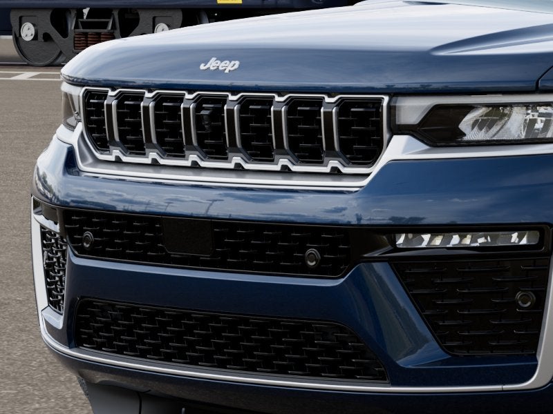 2027 Jeep Grand Cherokee GRAND CHEROKEE SUMMIT 4X4