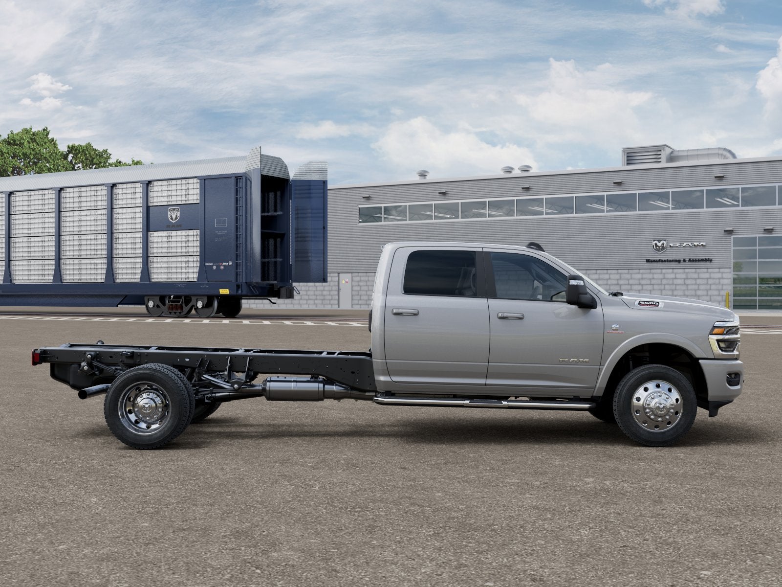 2026 RAM 5500 Chassis Cab RAM 5500 BIG HORN CHASSIS CREW CAB 4X4 84' CA