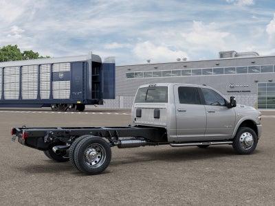 2026 RAM 5500 Chassis Cab RAM 5500 BIG HORN CHASSIS CREW CAB 4X4 84' CA
