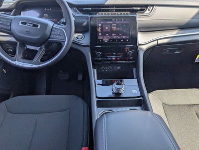 2026 Jeep Grand Cherokee Laredo