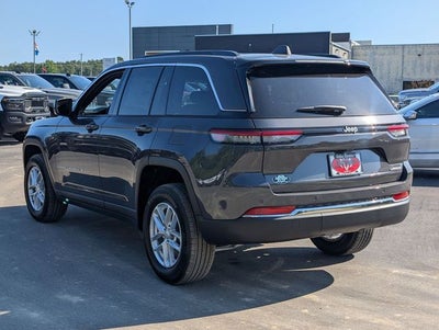 2026 Jeep Grand Cherokee Laredo