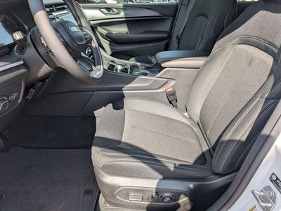 2026 Jeep Grand Cherokee GRAND CHEROKEE LAREDO 4X4