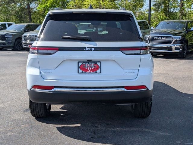 2026 Jeep Grand Cherokee GRAND CHEROKEE LAREDO 4X4