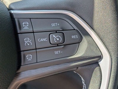2026 Jeep Grand Cherokee GRAND CHEROKEE LAREDO 4X4
