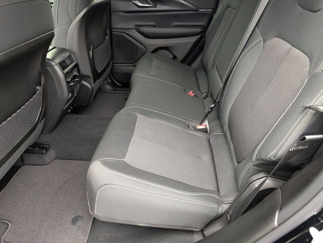 2026 Jeep Grand Cherokee GRAND CHEROKEE LAREDO 4X4