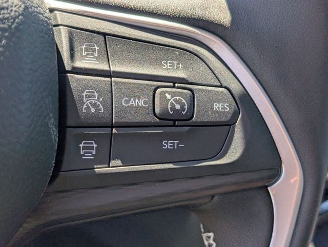 2026 Jeep Grand Cherokee GRAND CHEROKEE LAREDO X 4X4