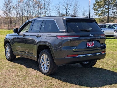 2026 Jeep Grand Cherokee GRAND CHEROKEE LAREDO X 4X4