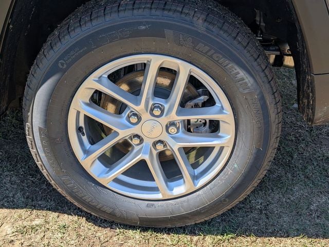 2026 Jeep Grand Cherokee GRAND CHEROKEE LAREDO X 4X4