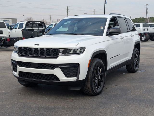 2026 Jeep Grand Cherokee Altitude