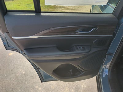2027 Jeep Grand Cherokee Limited